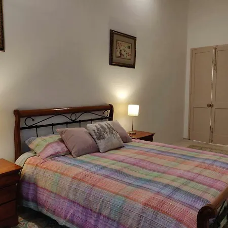 Apartmán Rons Town House