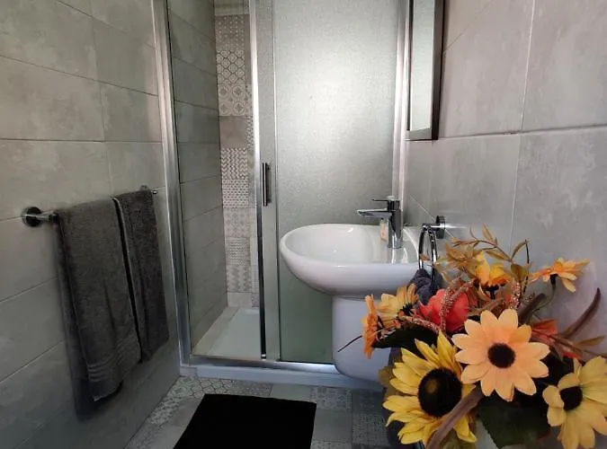 Rons Town House 아파트