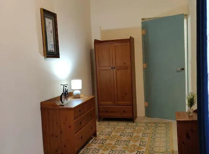 Rons Town House Apartment *