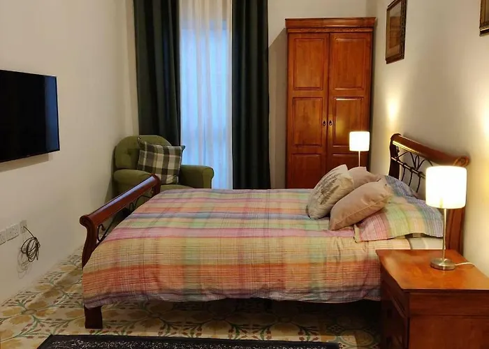 Rons Town House * Tarxien